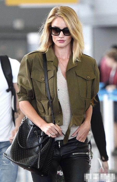 loewe明星穿搭,时尚穿搭解析与灵感借鉴