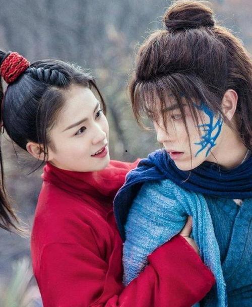 明星唱歌网红评论女生,网友点赞女生独特魅力